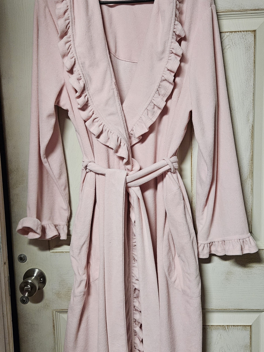 Adonna Light Pink Ruffle-Trim Fleece Robe
